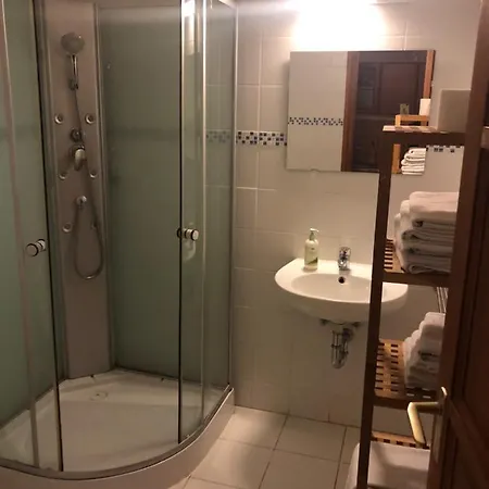 شقة فندقية Woodland Apartman غيولا