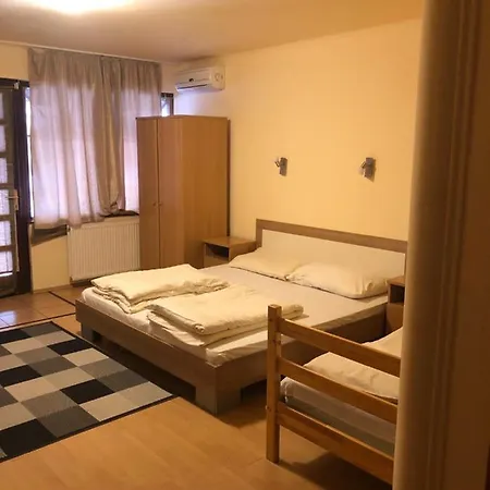 Woodland Apartman شقة فندقية *
